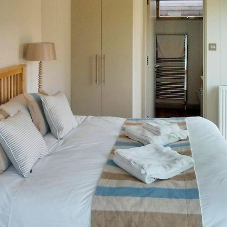 Upton Lakes Lodges Cullompton Extérieur photo