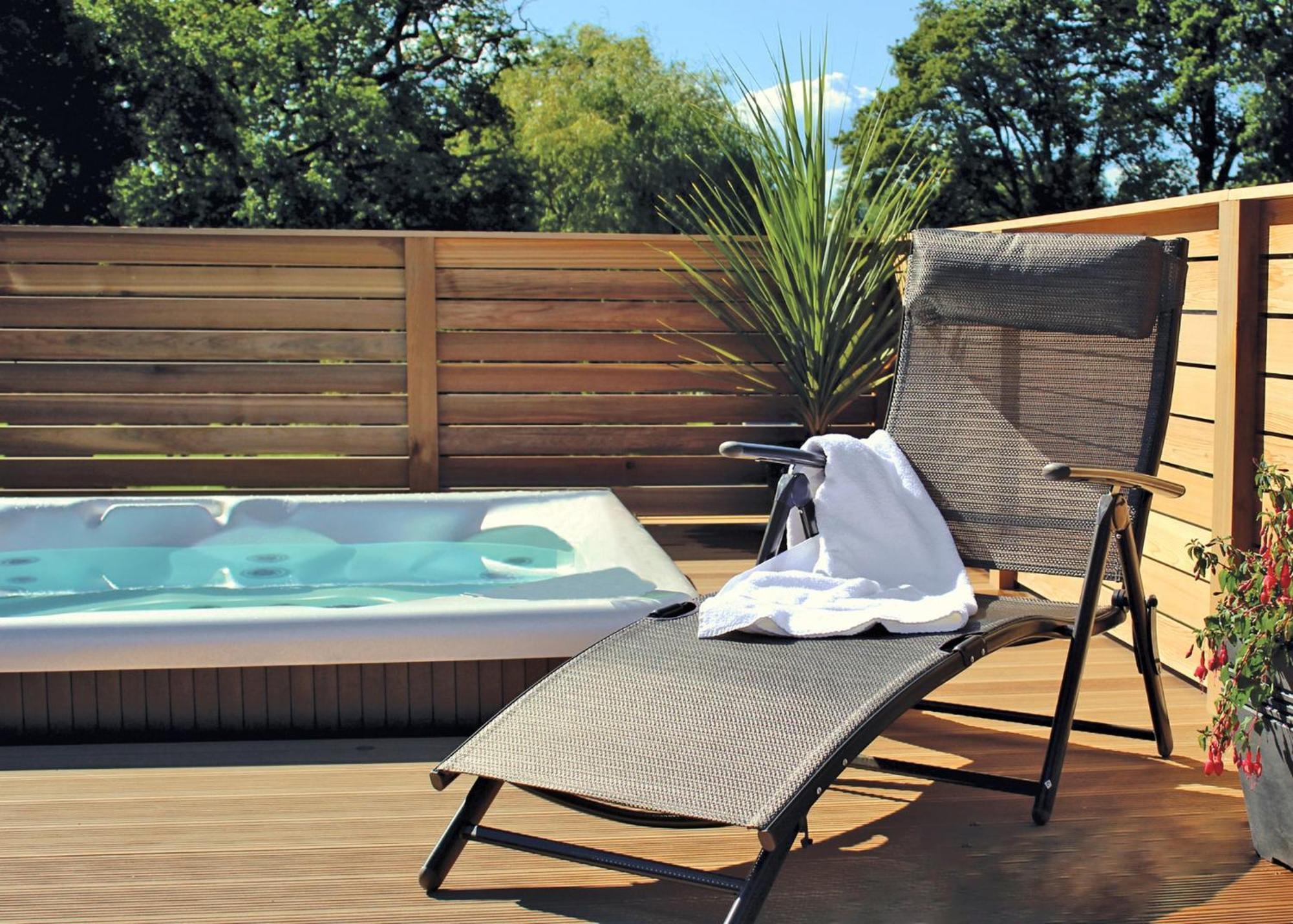 Upton Lakes Lodges Cullompton Extérieur photo