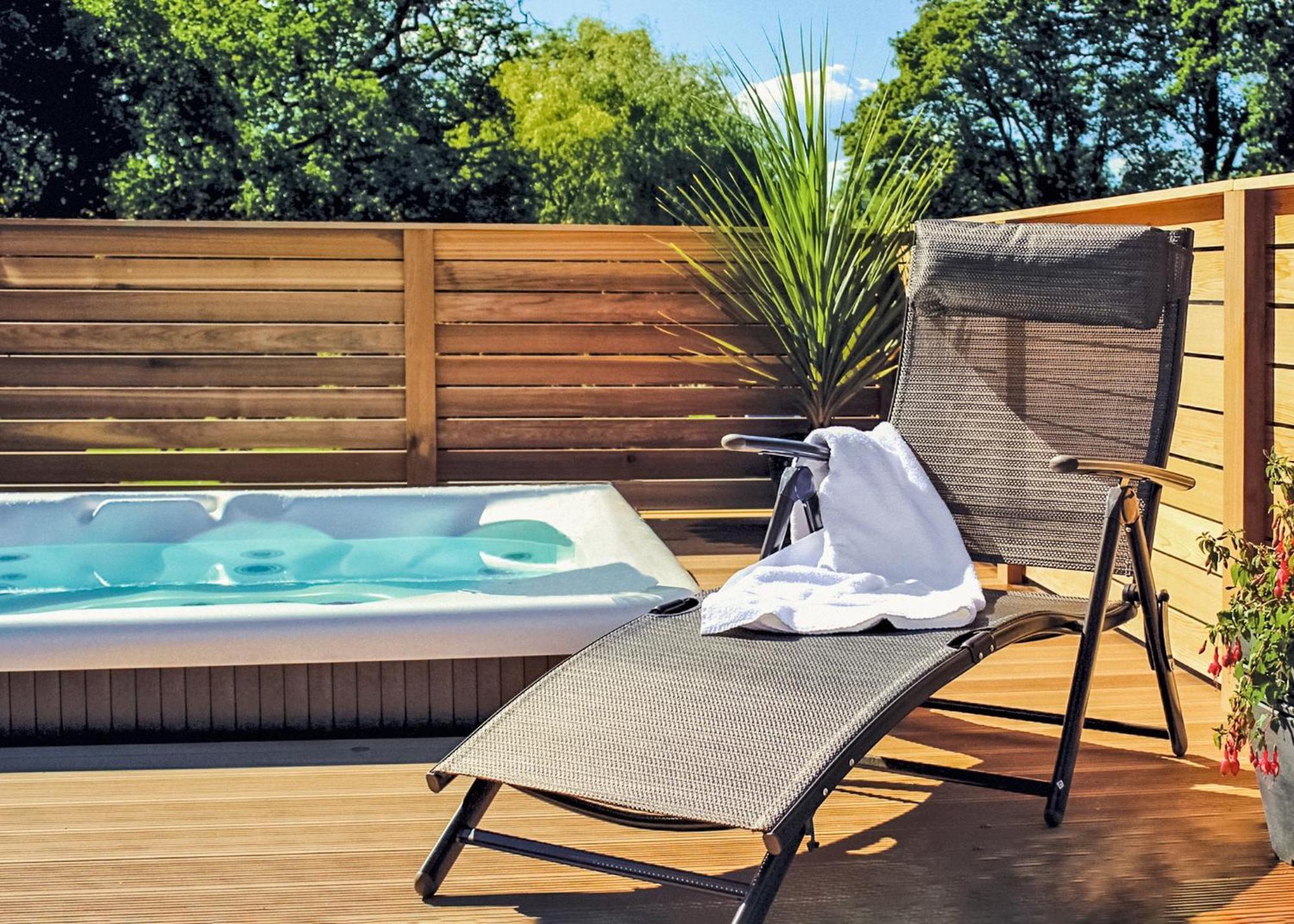Upton Lakes Lodges Cullompton Extérieur photo